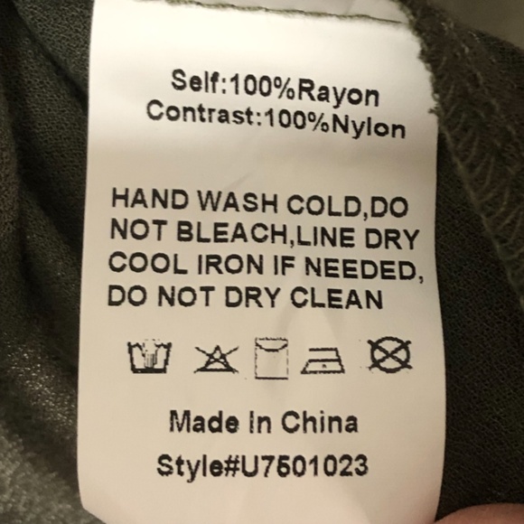 Suzanne Betro Green Blouse with Lace Detail Size 1X (E) - Picture 6 of 6